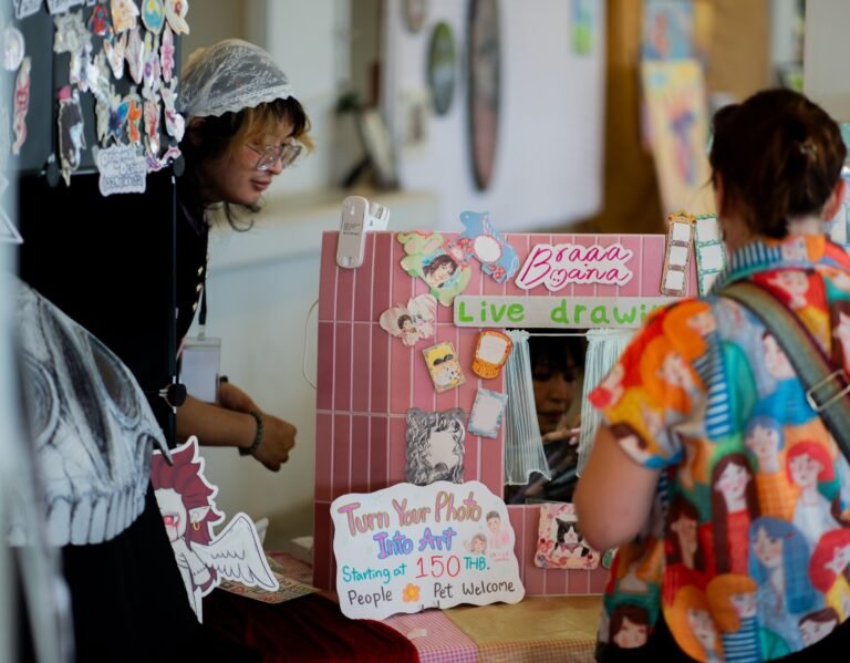 Wander Pak Khlong Talat for art, flowers and street food at Bangkok Art Walk | Pak Khlong Talat Wander Pak Khlong Talat for art, flowers and street food at Bangkok Art Walk | Pak Khlong Talat